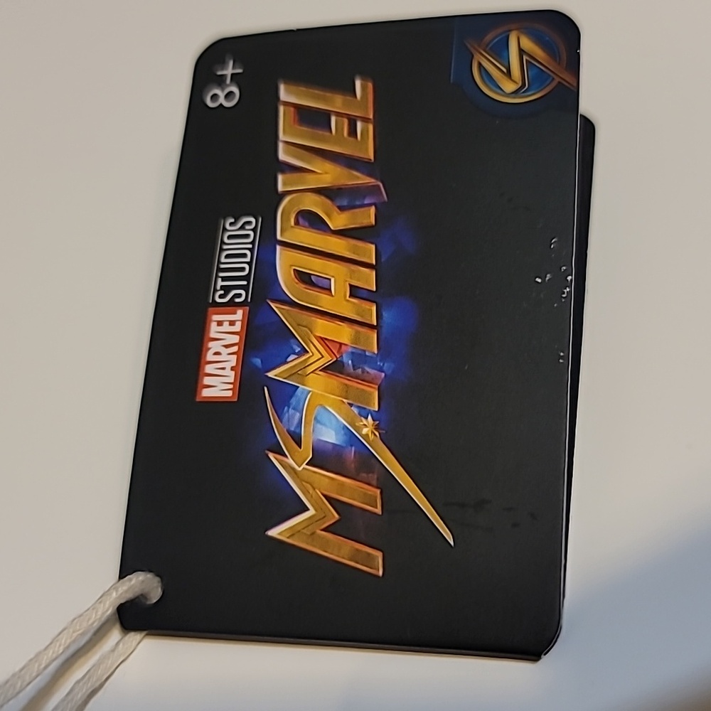 Loungfly Ms. Marvel Cosplay Zip Around Small Card Wallet - Picture 6 of 11